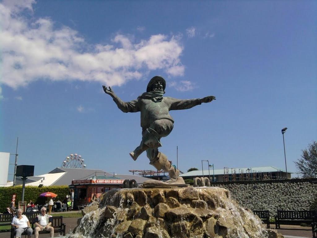 The Sherwood Скегнес Екстериор снимка